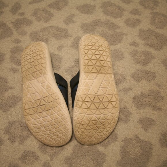 Land's End Women's Slide on Flip Flops, Size 10, Blue - Picture 4 of 5